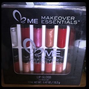 ME Eye Design Kit. ✨FREE 12 PCS LIP GLOSS SET INC✨